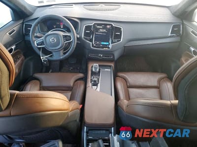 Zdjęcie 8 z 12 samochodu: 2023 VOLVO XC90 ULTIMATE VIN:YV4062PA7P1997461 - miniatura