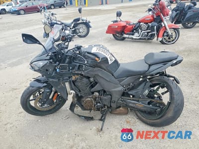 Trzecie zdjęcie samochodu z tyłu: 2025 KAWASAKI ZX1100 H VIN:JKAZXBH16SA001348 - miniatura