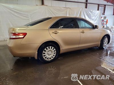 Trzecie zdjęcie samochodu z tyłu: 2011 TOYOTA CAMRY BASE VIN:4T1BF3EKXBU150370 - miniatura