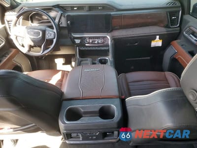 Zdjęcie 8 z 12 samochodu: 2024 GMC SIERRA K2500 DENALI VIN:1GT49XEY7RF211933 - miniatura