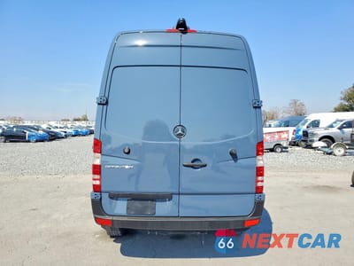 Zdjęcie 6 z 13 samochodu: 2018 MERCEDES-BENZ SPRINTER 2500 VIN:WD3PE7CD4JP631084 - miniatura
