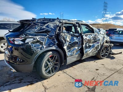 Trzecie zdjęcie samochodu z tyłu: 2020 CHEVROLET BLAZER 3LT VIN:3GNKBJR40LS660204 - miniatura