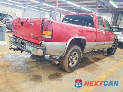 Trzecie zdjęcie samochodu z tyłu: 2001 CHEVROLET SILVERADO K1500 VIN:1GCEK19T91Z221273 - miniatura