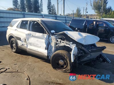 Czwarte zdjęcie samochodu z boku: 2023 FORD EXPLORER POLICE INTERCEPTOR VIN:1FM5K8AB6PGB68334 - miniatura