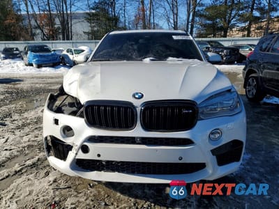 Piąte zdjęcie samochodu w środku: 2016 BMW X5 M VIN:5YMKT6C5XG0R78050 - miniatura