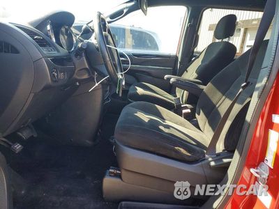 Zdjęcie 7 z 13 samochodu: 2015 DODGE GRAND CARAVAN SE VIN:2C4RDGBG5FR709729 - miniatura