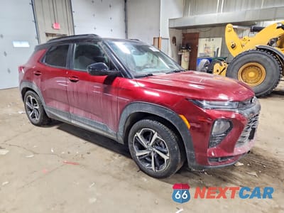 Czwarte zdjęcie samochodu z boku: 2023 CHEVROLET TRAILBLAZER RS VIN:KL79MTSL3PB147669 - miniatura