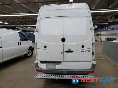 Zdjęcie 6 z 13 samochodu: 2012 MERCEDES-BENZ SPRINTER 2500 VIN:WD3PE8CB3C5707736 - miniatura