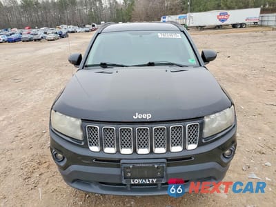 Piąte zdjęcie samochodu w środku: 2014 JEEP COMPASS LATITUDE VIN:1C4NJDEB4ED626493 - miniatura
