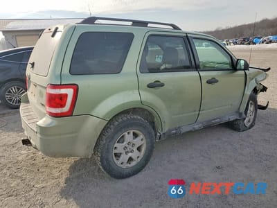 Trzecie zdjęcie samochodu z tyłu: 2008 FORD ESCAPE XLT VIN:1FMCU93168KA92771 - miniatura