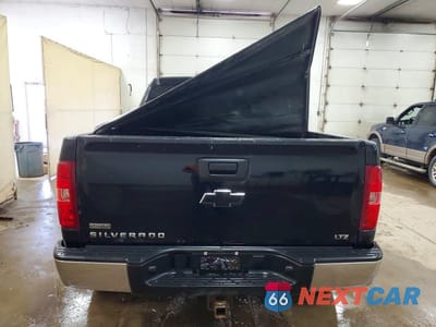 Zdjęcie 6 z 12 samochodu: 2011 CHEVROLET SILVERADO K1500 LTZ VIN:3GCPKTE30BG353964 - miniatura