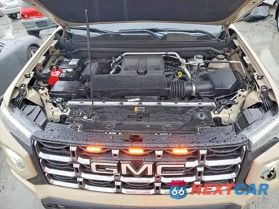 Zdjęcie 11 z 12 samochodu: 2024 GMC CANYON AT4 VIN:1GTP6DEKXR1211891 - miniatura