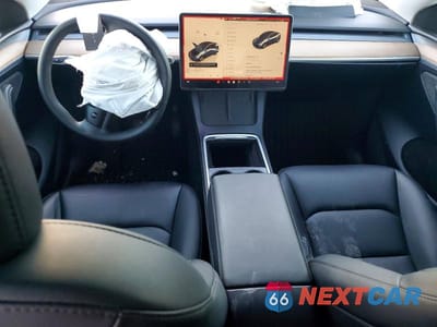 Zdjęcie 8 z 11 samochodu: 2024 TESLA MODEL Y VIN:7SAYGDEE8RA250921 - miniatura