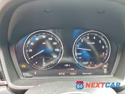 Zdjęcie 9 z 13 samochodu: 2018 BMW X1 XDRIVE28I VIN:WBXHT3C34J5L34055 - miniatura