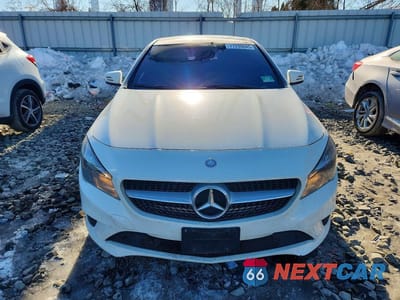 Piąte zdjęcie samochodu w środku: 2016 MERCEDES-BENZ CLA 250 4MATIC VIN:WDDSJ4GBXGN367138 - miniatura