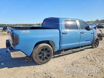 Trzecie zdjęcie samochodu z tyłu: 2019 TOYOTA TUNDRA VIN:5TFEY5F13KX253979 - miniatura