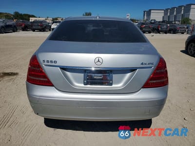 Zdjęcie 6 z 11 samochodu: 2007 MERCEDES-BENZ S 550 4MATIC VIN:WDDNG86X07A111047 - miniatura