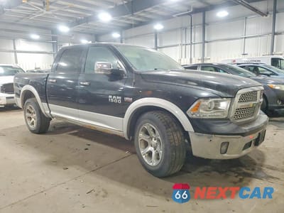 Czwarte zdjęcie samochodu z boku: 2017 RAM 1500 LARAMIE 4WD 5.7L V8 CREW CAB VIN:1C6RR7NT7HS508255 - miniatura