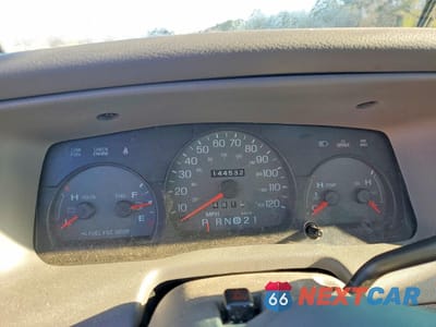 Zdjęcie 9 z 13 samochodu: 2002 MERCURY GRAND MARQUIS LS VIN:2MEFM75W32X626049 - miniatura