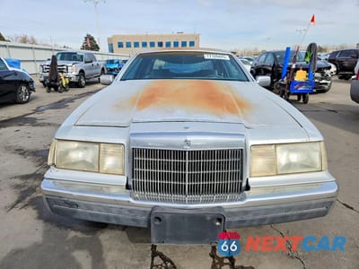 Piąte zdjęcie samochodu w środku: 1984 LINCOLN MARK VII VIN:1MRBP98F5EY653009 - miniatura