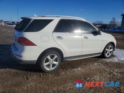 Trzecie zdjęcie samochodu z tyłu: 2017 MERCEDES-BENZ GLE 350 4MATIC VIN:4JGDA5HB2HA896062 - miniatura