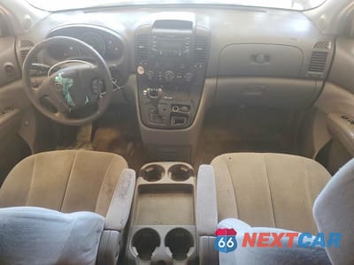 Zdjęcie 8 z 13 samochodu: 2006 KIA SEDONA EX VIN:KNDMB233366049132 - miniatura