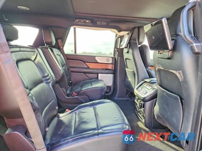 Zdjęcie 11 z 13 samochodu: 2019 LINCOLN NAVIGATOR RESERVE VIN:5LMJJ2LTXKEL08620 - miniatura