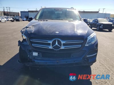 Piąte zdjęcie samochodu w środku: 2016 MERCEDES-BENZ GLE 350 4MATIC VIN:4JGDA5HBXGA701209 - miniatura
