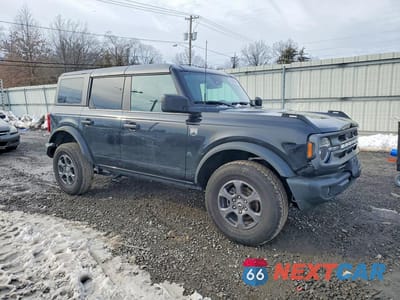 Czwarte zdjęcie samochodu z boku: 2022 FORD BRONCO BASE VIN:1FMDE5BH2NLA87727 - miniatura