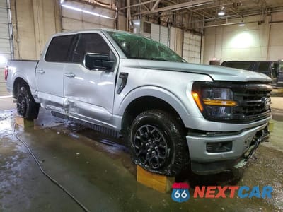 Czwarte zdjęcie samochodu z boku: 2025 FORD F150 XLT VIN:1FTEW3LP8SKD05249 - miniatura
