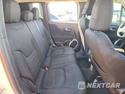 Zdjęcie 11 z 12 samochodu: 2018 JEEP RENEGADE LATITUDE VIN:ZACCJABB7JPG84250 - miniatura