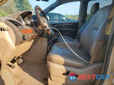 Zdjęcie 7 z 12 samochodu: 2012 CHRYSLER TOWN & COUNTRY TOURING L VIN:2C4RC1CG6CR136981 - miniatura