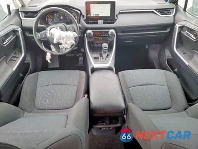 Zdjęcie 8 z 12 samochodu: 2025 TOYOTA RAV4 XLE VIN:2T3W1RFV1SW406057 - miniatura