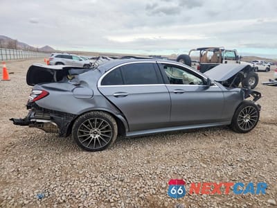 Trzecie zdjęcie samochodu z tyłu: 2017 MERCEDES-BENZ E 300 4MATIC VIN:WDDZF4KB9HA118863 - miniatura