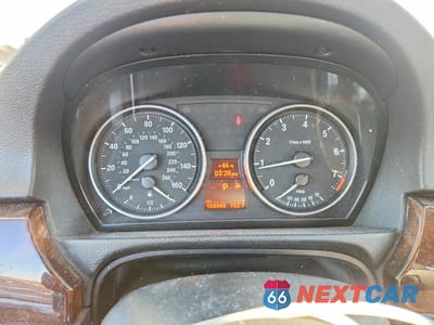 Zdjęcie 9 z 11 samochodu: 2011 BMW 328 XI VIN:WBAPK7G57BNN85262 - miniatura