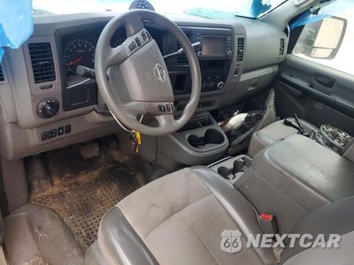 Zdjęcie 8 z 13 samochodu: 2018 NISSAN NV 2500 S VIN:1N6AF0LY0JN801789 - miniatura
