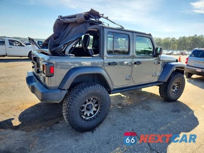 Trzecie zdjęcie samochodu z tyłu: 2020 JEEP WRANGLER UNLIMITED SPORT VIN:1C4HJXDG9LW348784 - miniatura