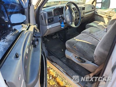 Zdjęcie 8 z 13 samochodu: 1999 FORD F450 SUPER DUTY VIN:1FDXF46F2XEA89112 - miniatura