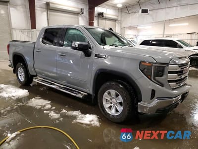 Czwarte zdjęcie samochodu z boku: 2024 GMC SIERRA K1500 SLE VIN:1GTPUBEK4RZ297579 - miniatura