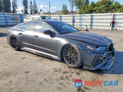 Czwarte zdjęcie samochodu z boku: 2021 AUDI RS7 VIN:WUAPCBF29MN902894 - miniatura