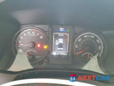 Zdjęcie 9 z 12 samochodu: 2018 TOYOTA TACOMA ACCESS CAB VIN:5TFRX5GN5JX116580 - miniatura