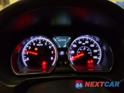 Zdjęcie 9 z 12 samochodu: 2018 NISSAN VERSA SV VIN:3N1CN7AP2JL828965 - miniatura