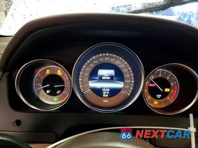 Zdjęcie 9 z 11 samochodu: 2013 MERCEDES-BENZ C 300 4MATIC VIN:WDDGF8AB9DA817324 - miniatura