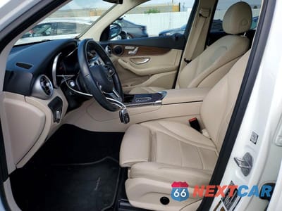 Zdjęcie 7 z 12 samochodu: 2021 MERCEDES-BENZ GLC 300 VIN:W1N0G8DB0MV265282 - miniatura