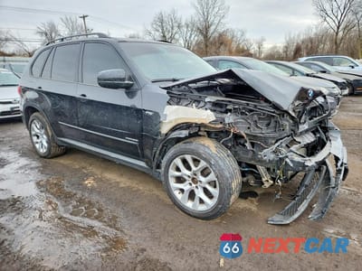 Czwarte zdjęcie samochodu z boku: 2011 BMW X5 XDRIVE35I VIN:5UXZV4C52BL740365 - miniatura