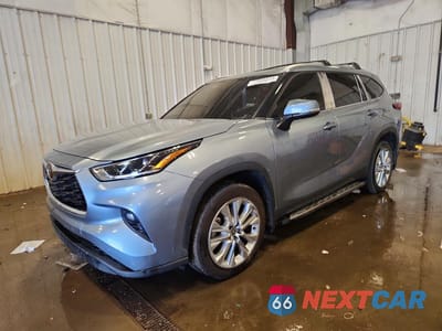 2023 TOYOTA HIGHLANDER LIMITED 5TDKDRAH8PS043112 - główne zdjęcie licytacji z USA - miniatura