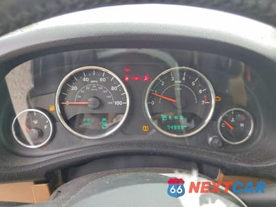 Zdjęcie 9 z 12 samochodu: 2017 JEEP WRANGLER UNLIMITED SAHARA VIN:1C4BJWEG3HL525935 - miniatura