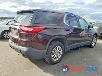 Trzecie zdjęcie samochodu z tyłu: 2018 CHEVROLET TRAVERSE LT VIN:1GNERGKW3JJ179661 - miniatura
