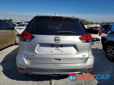 Zdjęcie 6 z 12 samochodu: 2018 NISSAN ROGUE S VIN:KNMAT2MT5JP603644 - miniatura