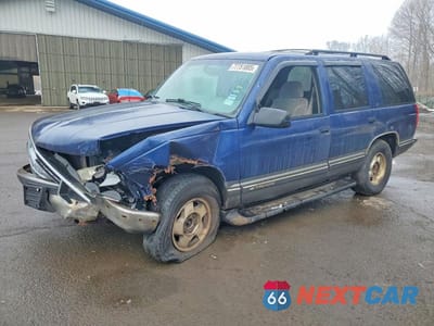 1999 CHEVROLET TAHOE K1500 1GNEK13R5XJ543436 - główne zdjęcie licytacji z USA - miniatura